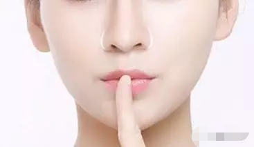 做隆鼻手术一般都要多少钱呢?